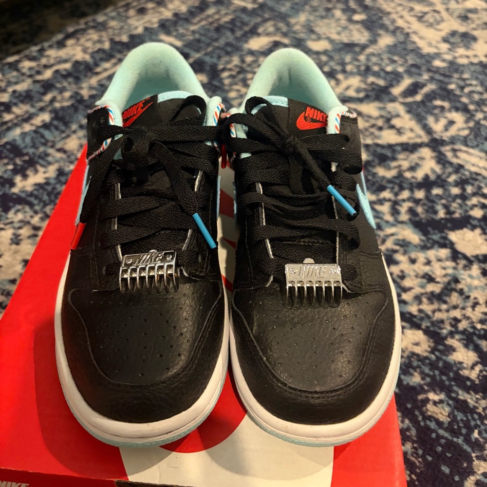 Nike Kids Black and Blue Sneakers